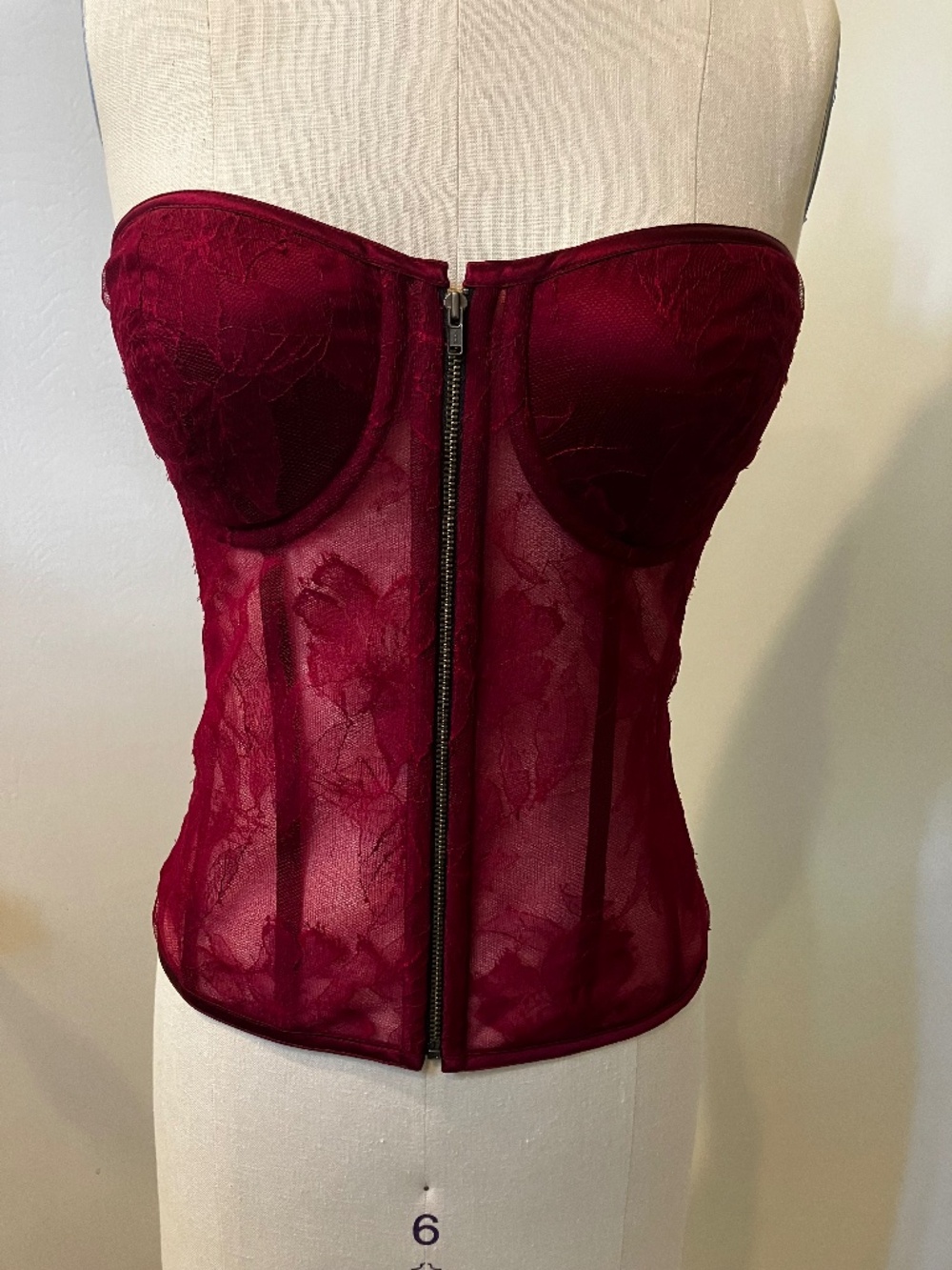 Michelle Mason bustier burgundy NWT SIZE 4